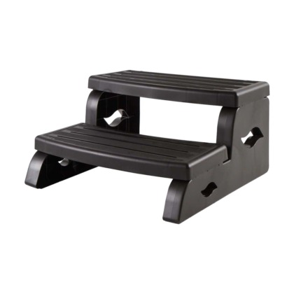 Plastové schody k vířivce